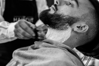 Versterk je mannelijkheid met een prachtige baard: ontdek hoe een baard je mannelijker maakt